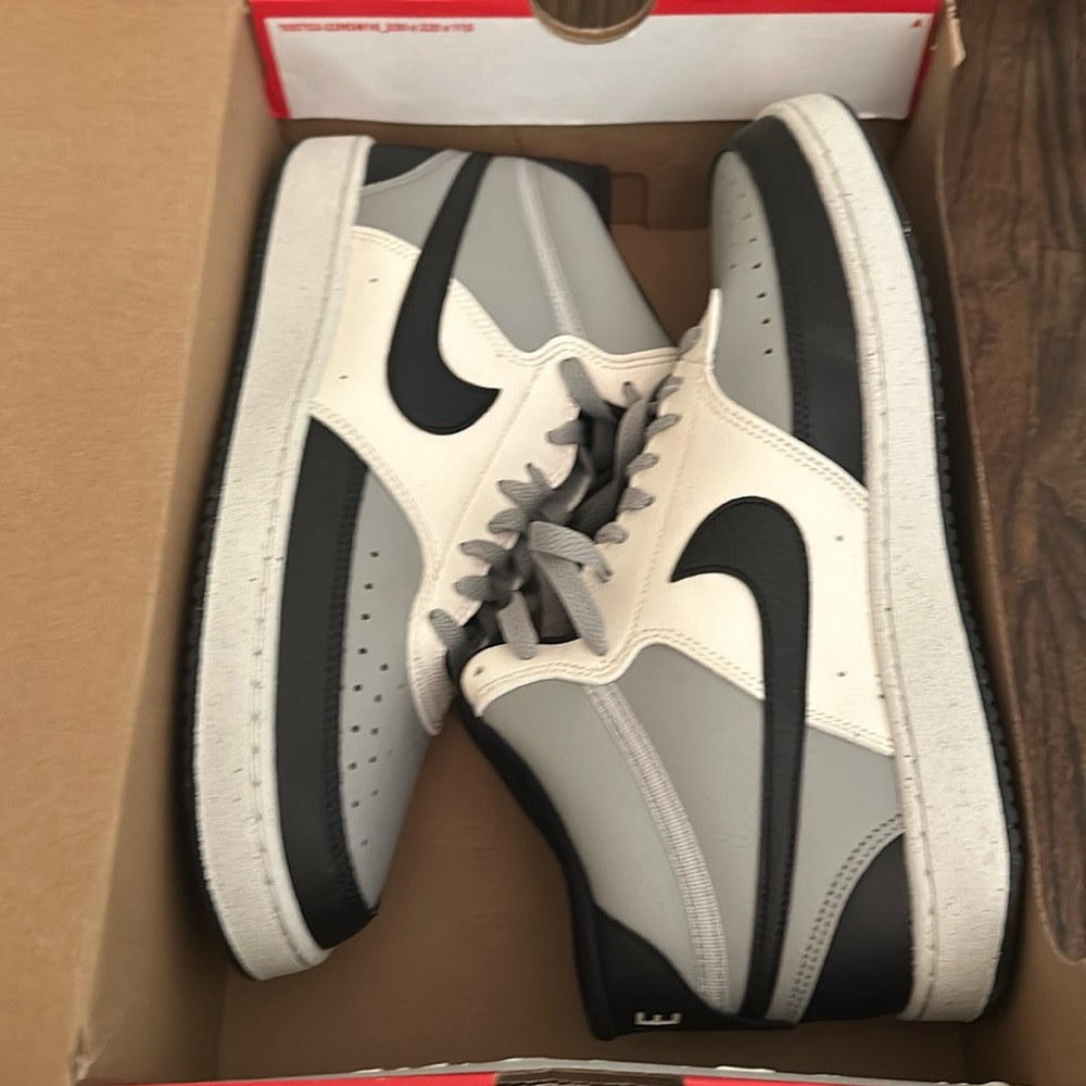 New box Nike court vision mid 9.5